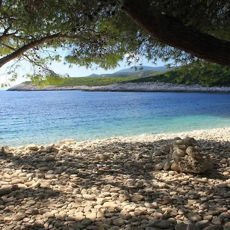 With Parking Space Rukavac, - 8897 Vis